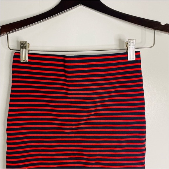 Madewell, red and navy blue, horizontal striped skirt, Pencil skirt size xs - Picture 7 of 7